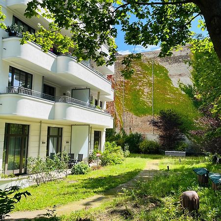 Modern Apartment In Mitte Berlín Exterior foto